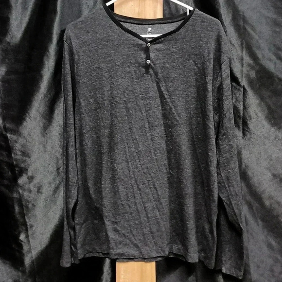 Long sleeve gray thermal T-shirt size extra large - Picture 1 of 4